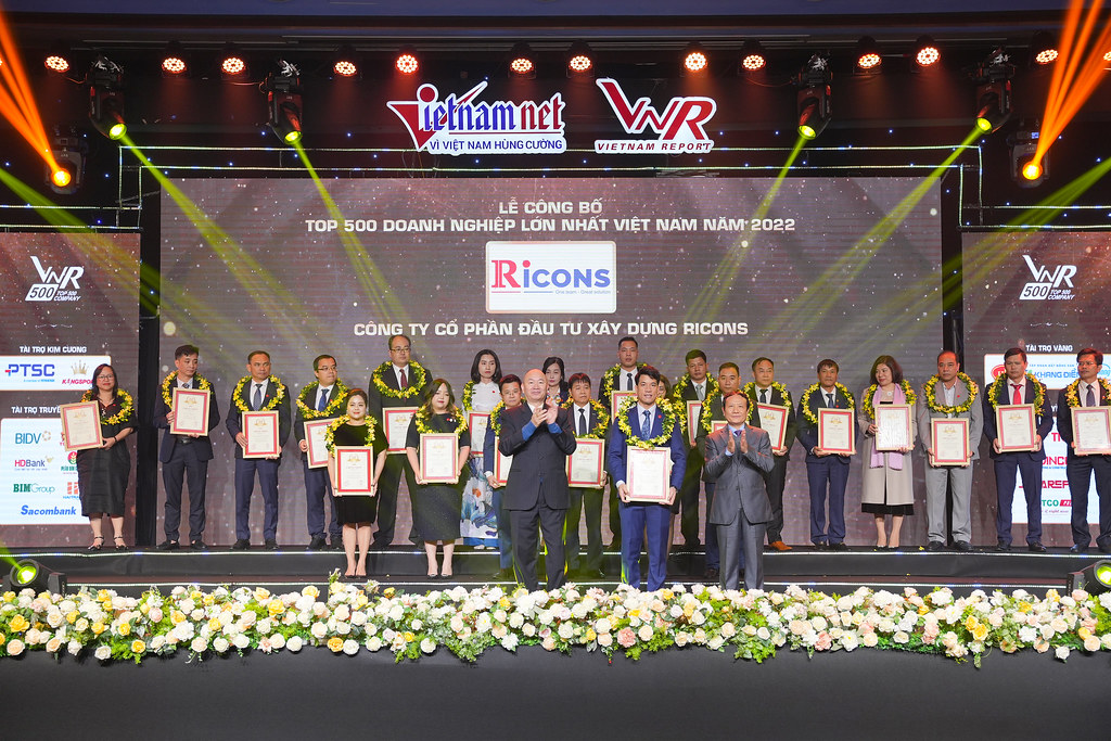 Ricons tiếp tục được vinh danh Top 500 doanh nghiệp lớn nhất Việt Nam năm 2022 